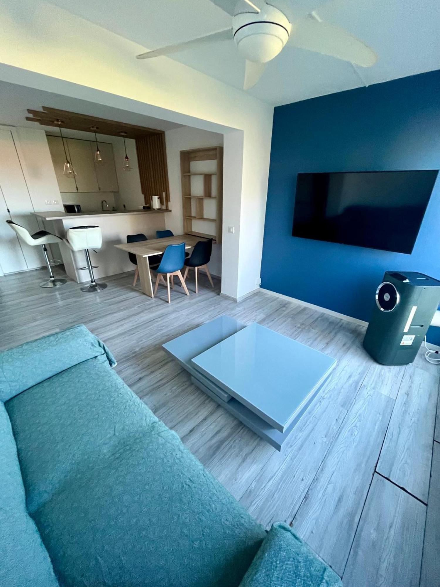 Apt Golfe Juan - 5Min Des Plages - Parking Privee - Piscine Rooftop วาลูริส ภายนอก รูปภาพ